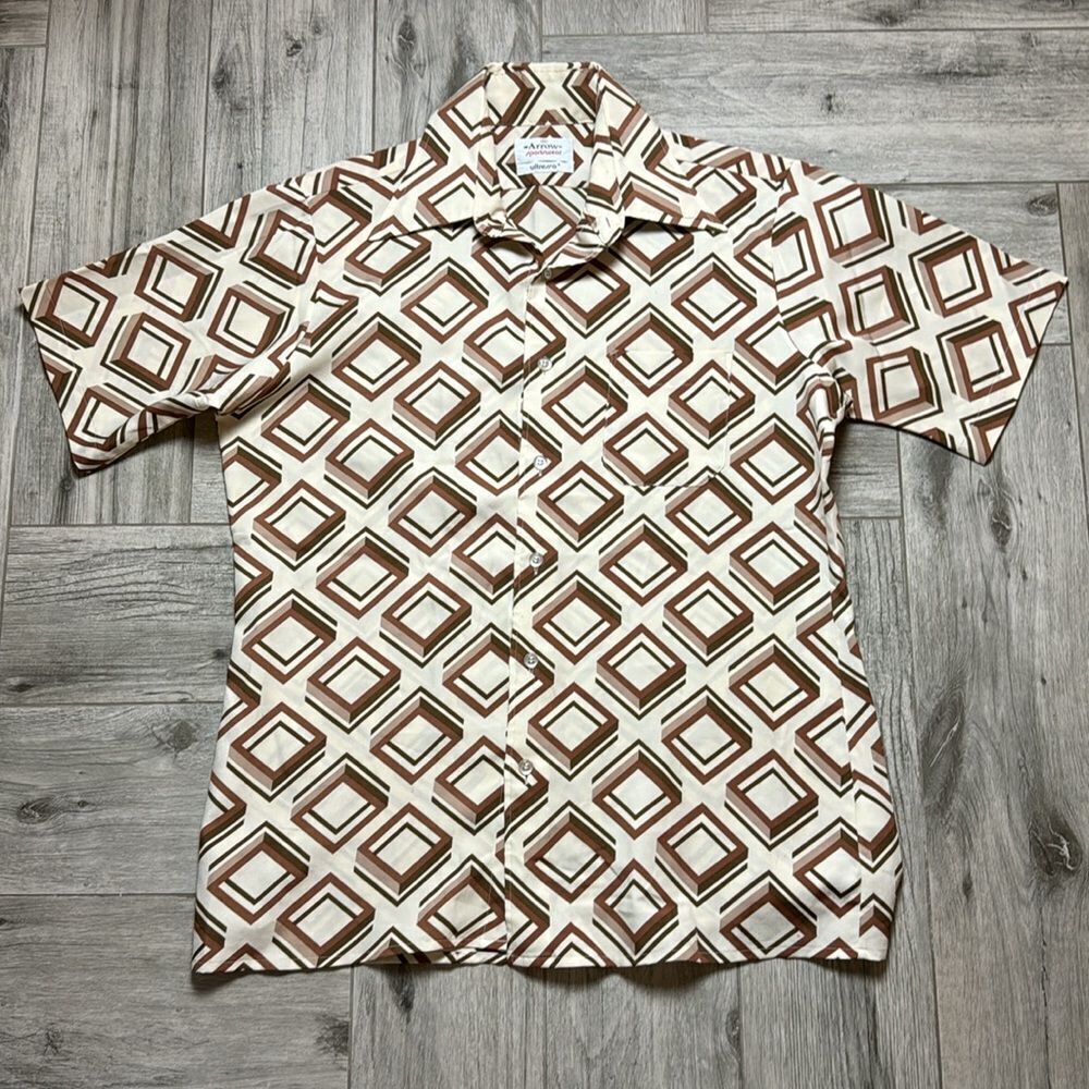 Arrow Sportswear Men's Cream & Brown Geometric Ultessa Short Sleeve Shirt Medium